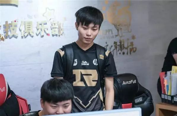 可以看出竞